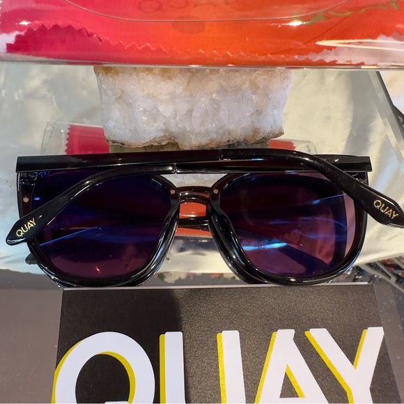 QUAY NEW AUSTRALIA SUNGLASSES NWT - Picture 4 of 5